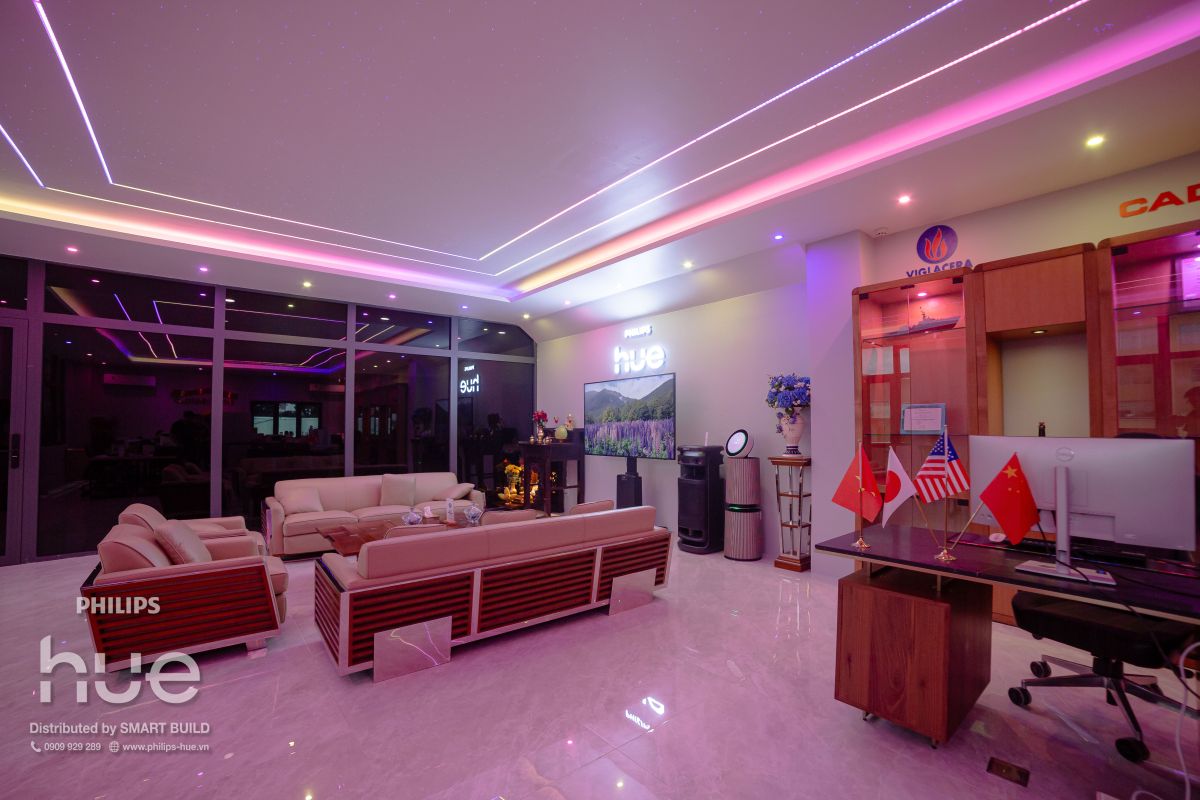 Khám phá trọn vẹn hệ sinh thái Philips Hue – thông minh, hiện đại, và đầy cảm hứng tại Showroom Philips Hue x Smart Build, nơi bạn có thể trải nghiệm vô số ngữ cảnh ánh sáng (Hue Scenes) trong Hue App ( Hue Scene: Soho)